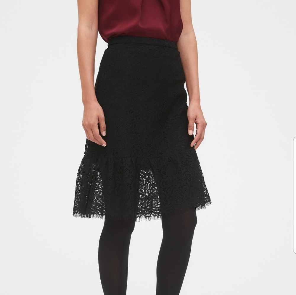 BANANA REPUBLIC Lace Flounce Pencil Skirt New